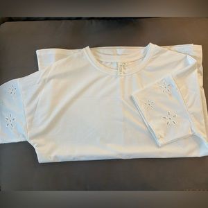 NWOT Hayden White Knit Top with Flower Details